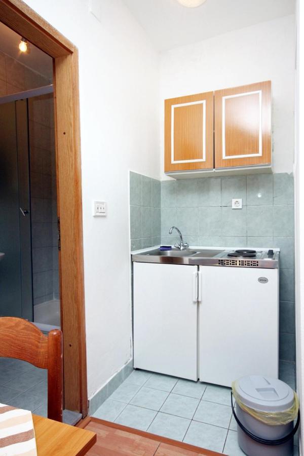 Apartments By The Sea Drvenik Donja Vala, Makarska - 6701 Zewnętrze zdjęcie