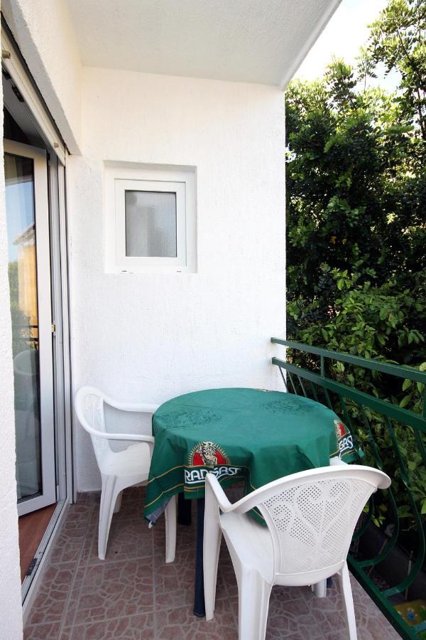 Apartments By The Sea Drvenik Donja Vala, Makarska - 6701 Zewnętrze zdjęcie