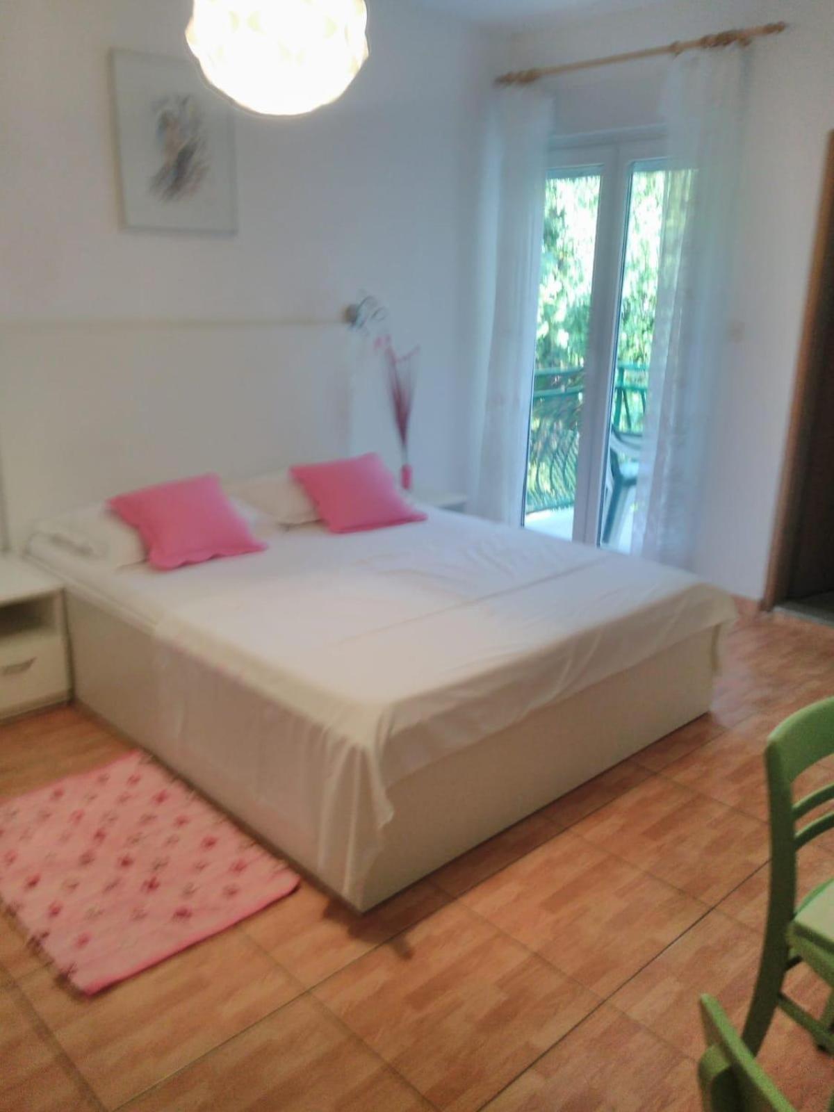 Apartments By The Sea Drvenik Donja Vala, Makarska - 6701 Zewnętrze zdjęcie