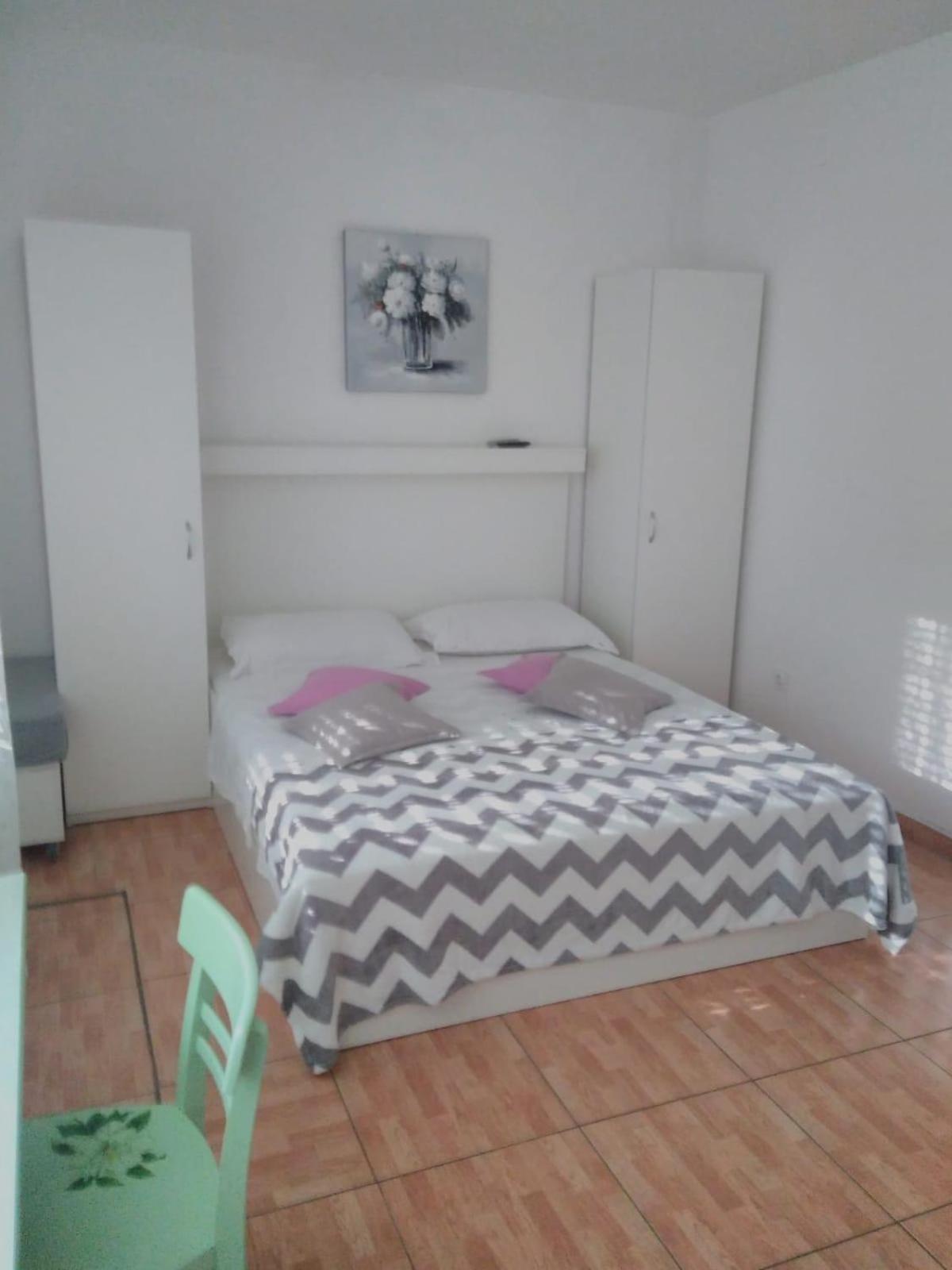 Apartments By The Sea Drvenik Donja Vala, Makarska - 6701 Zewnętrze zdjęcie